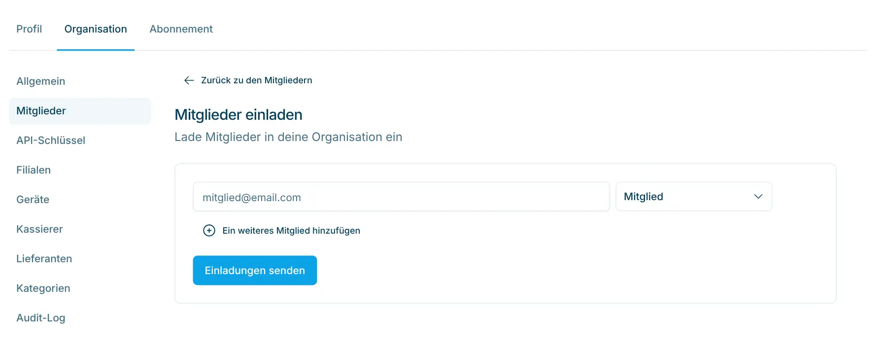 Formular Mitglieder einladen mit E-Mail, Rolle und Button Einladungen senden